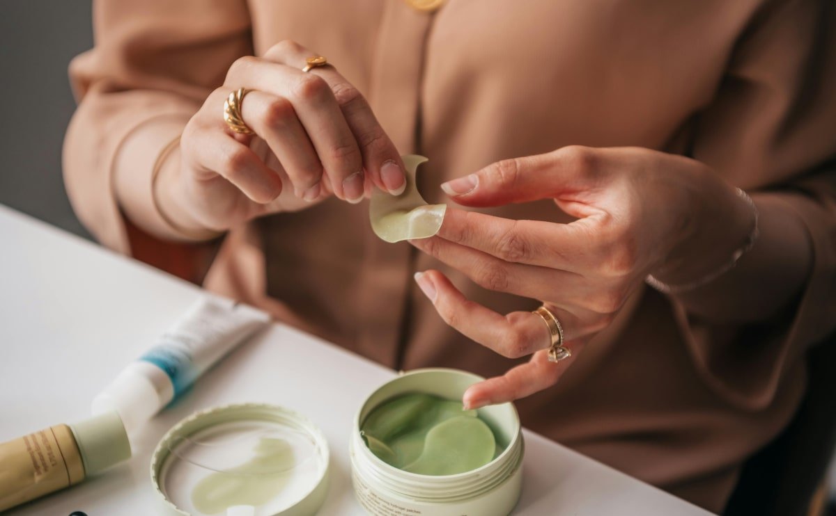 A Journey Through the History and Trends of Cosmetic Products c2 blg 4 opt