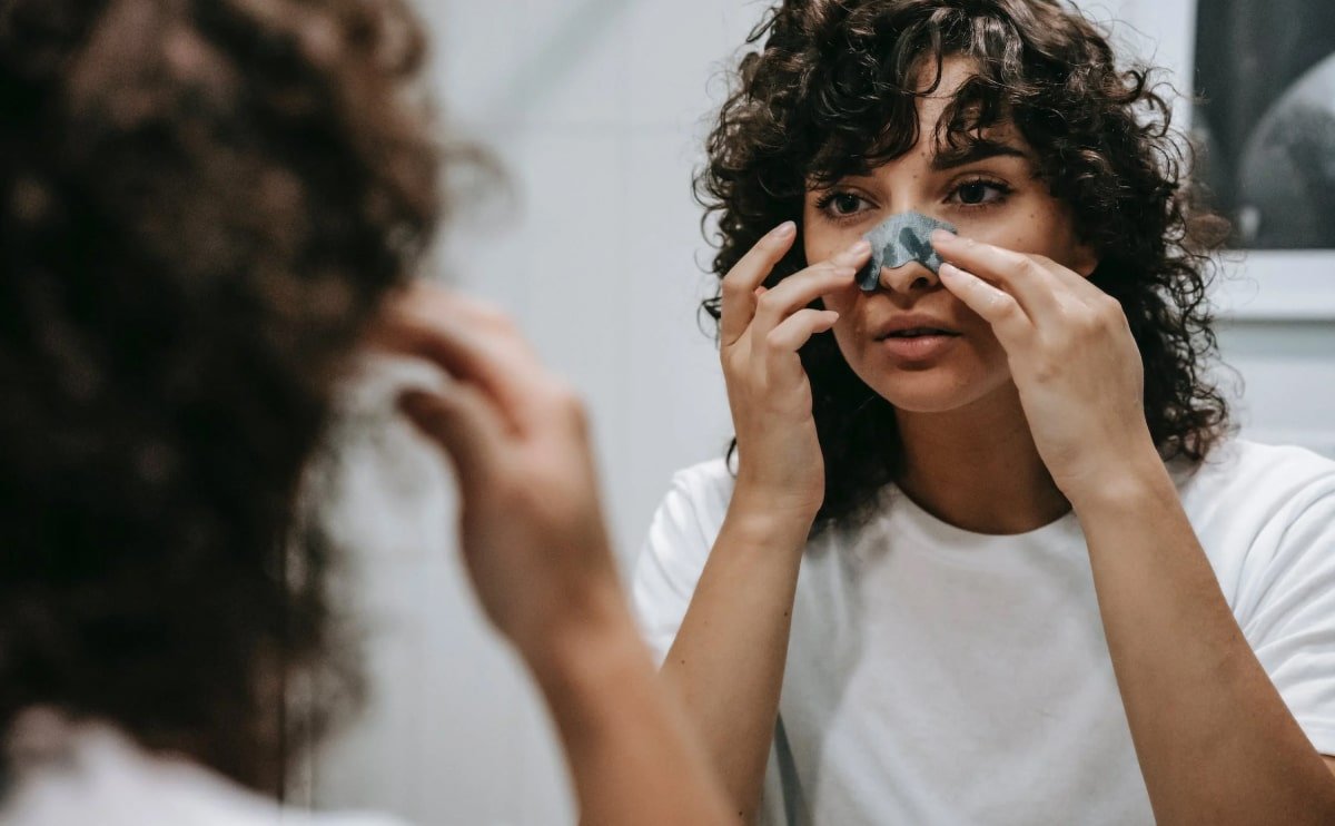 Exploring the Ingredients Behind Your Favorite Cosmetics c2 blg 5 opt